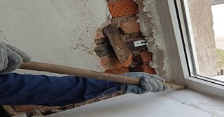 Демонтаж оконных откосов по выгодной цене от 515 руб. в Балтийске - Сварной-Блт